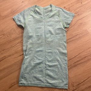 Run Swiftly Tech Tee